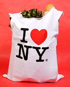 3018_100507_tshirtbag_l